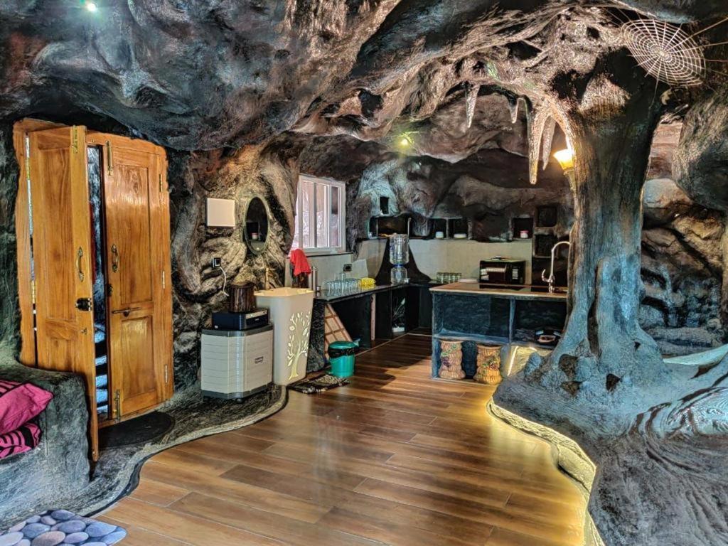 Willa Rai'S Coorg Cave House Madikeri Zewnętrze zdjęcie